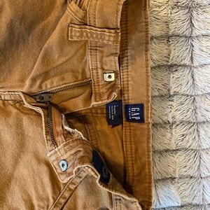 Boys size 7 Gap stretch jeans.